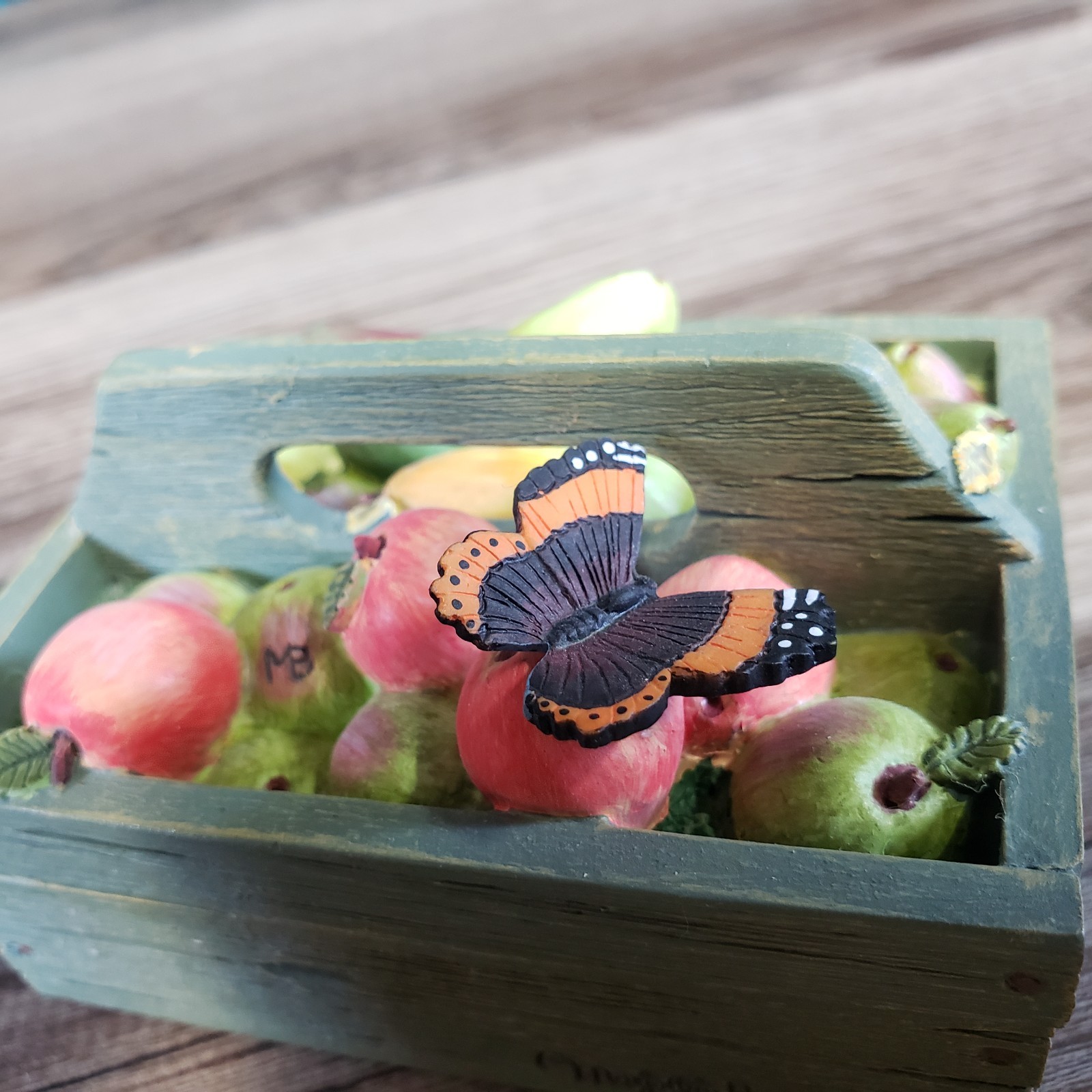 Hallmark Natures Sketchbook Marjolein Bastin Fruit Crate Butterfly TRINKET BOX