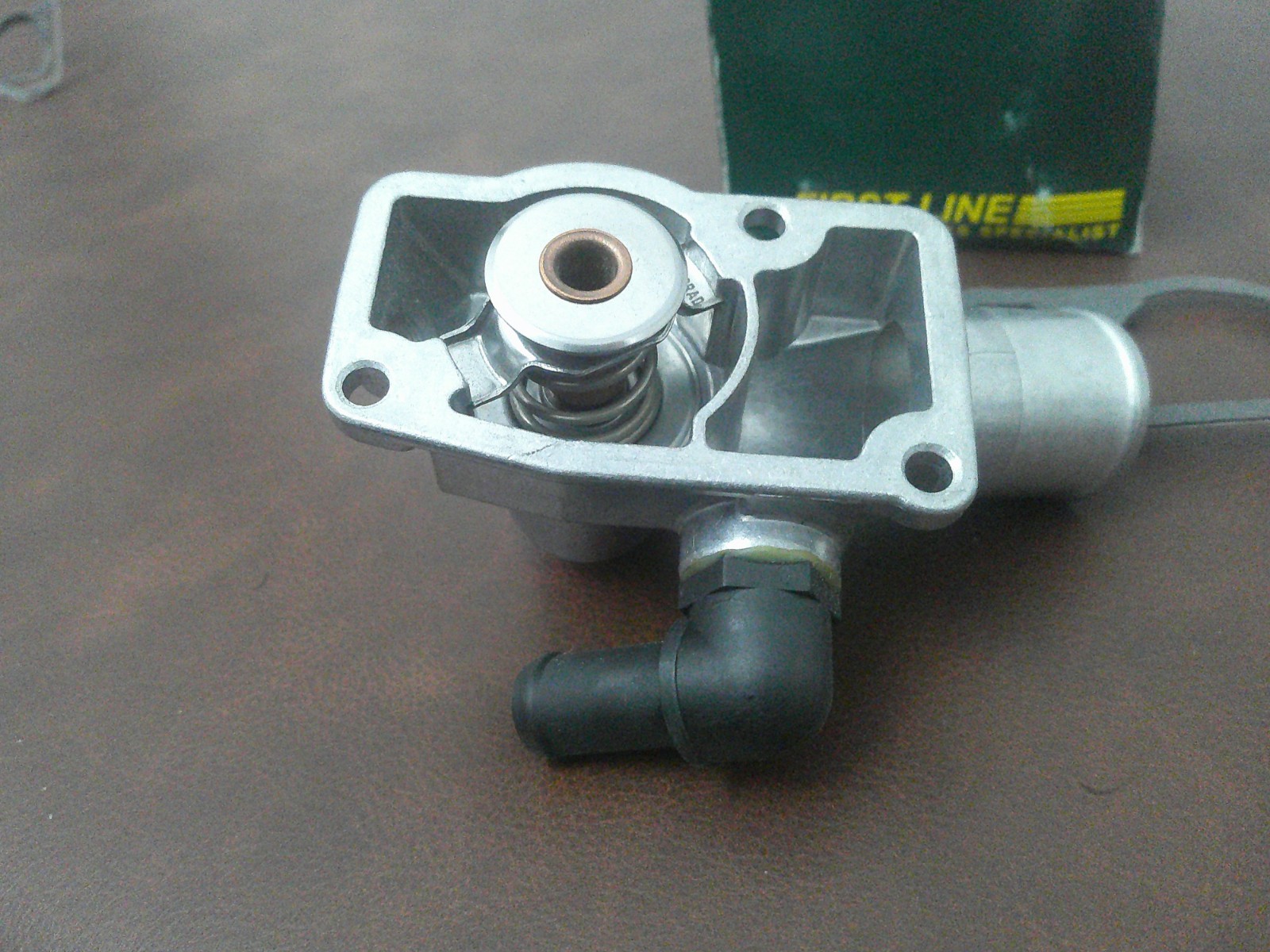 VAUX VECTRA THERMOSTAT NEW