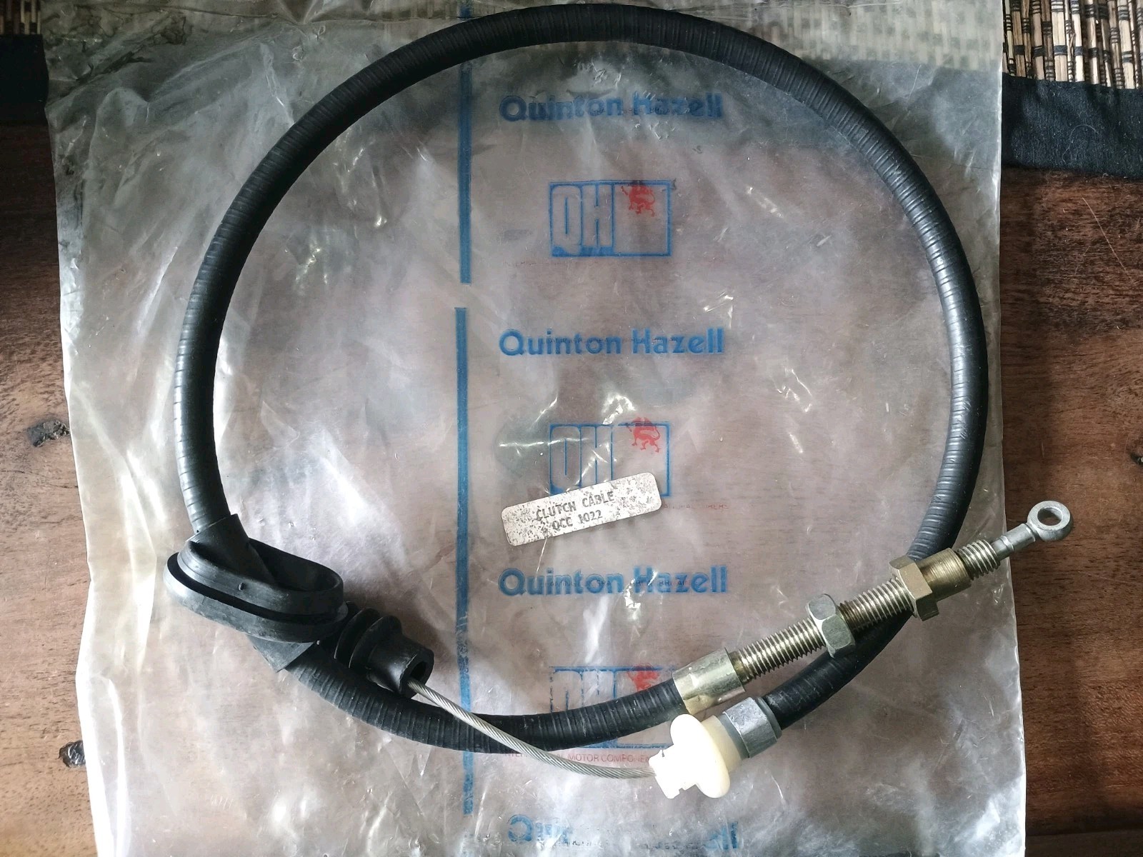 NEW QUALITY CLUTCH CABLE - FITS: FORD TRANSIT MK1 - V4 PETROL (1970-75)