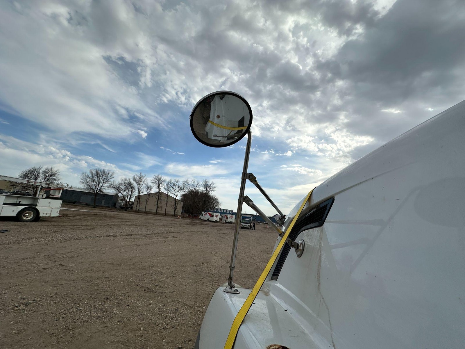 1998-2018 Volvo VNL Left/Driver Hood Mirror - Used