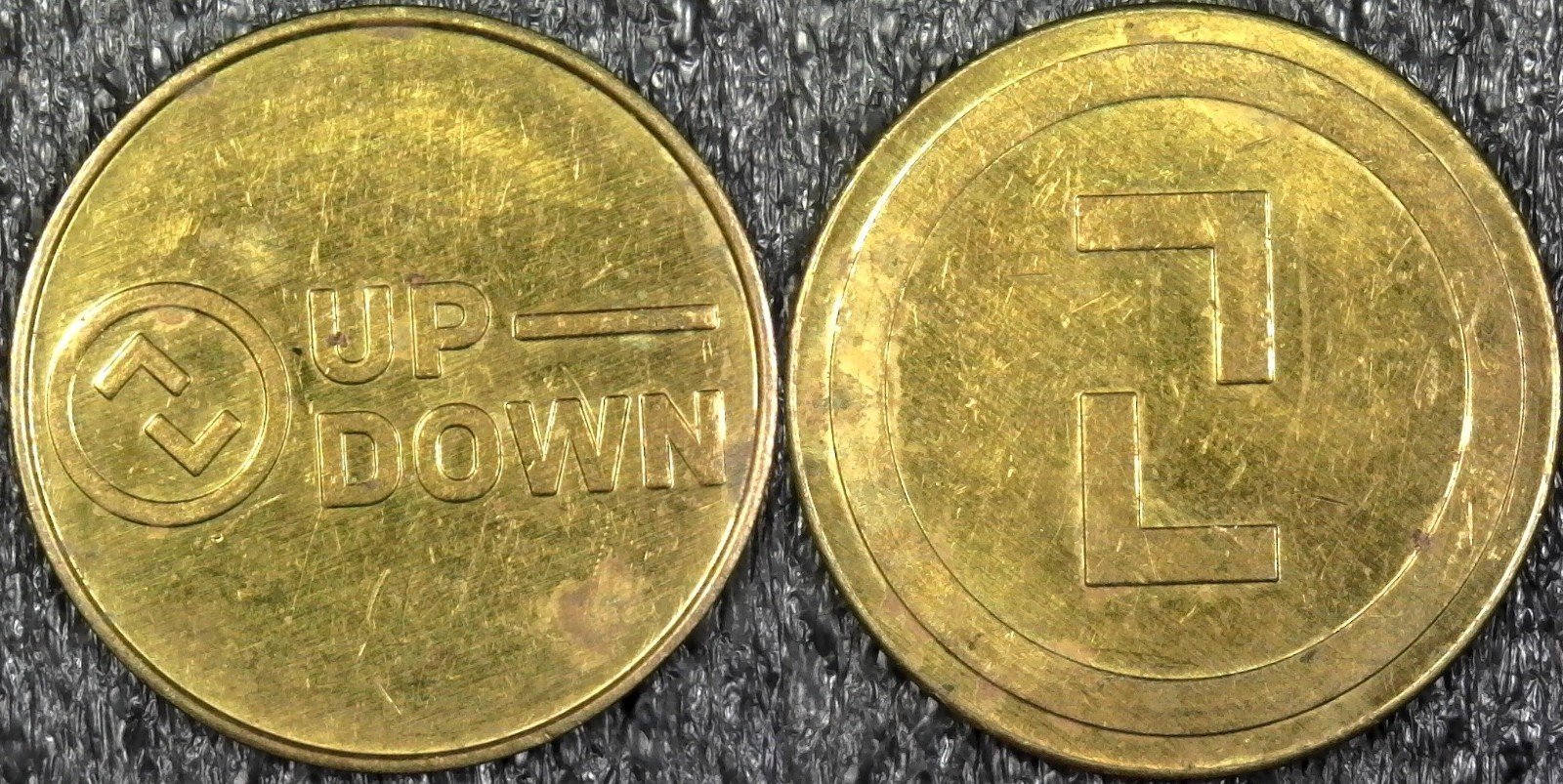 Up Down Arcade Game Token 25mm (c877)