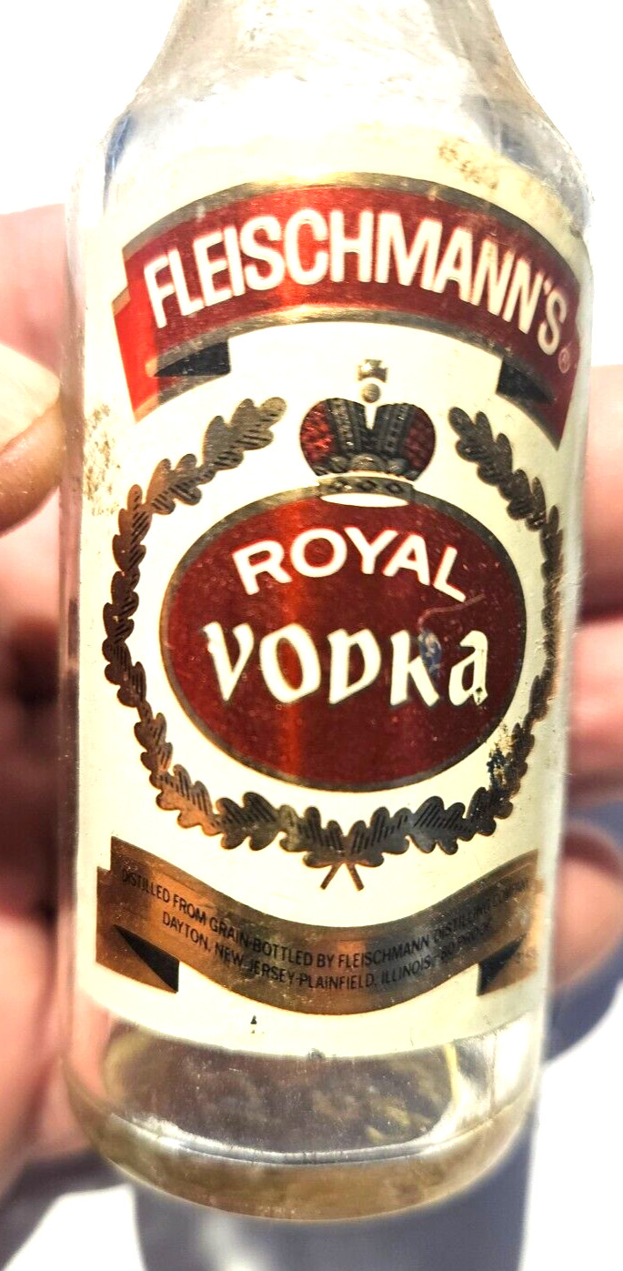 Fleischmanns Royal Vodka Glass Bottle 50 ML packed a nice punch