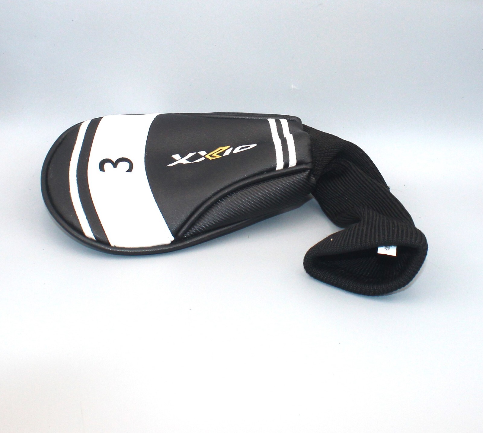 XXIO Black White 3 Fairway Headcover Brand NEW