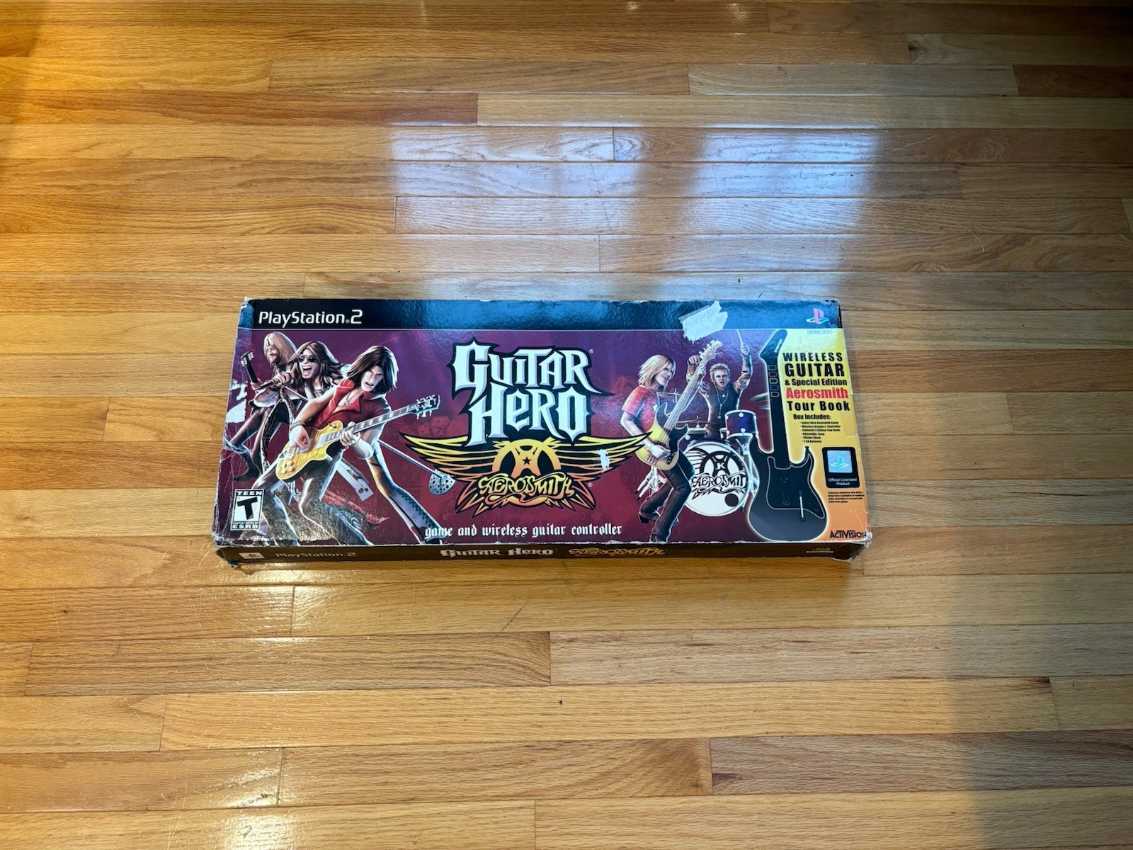 Guitar Hero Aerosmith Wireless Guitar Bundle PS2 CIB
