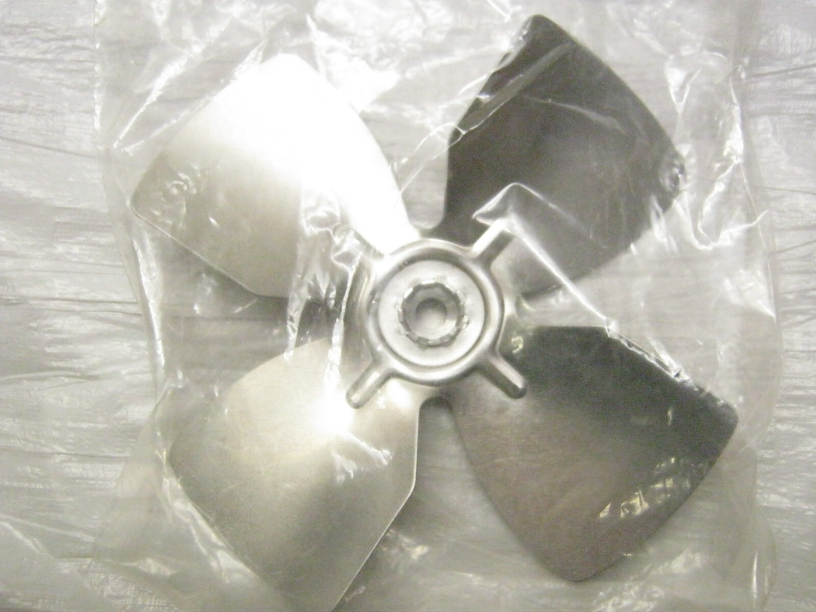American Foodservice Fan Blade: 5" Diameter, 4 Blade, CW, 100A090P03 Genuine OEM