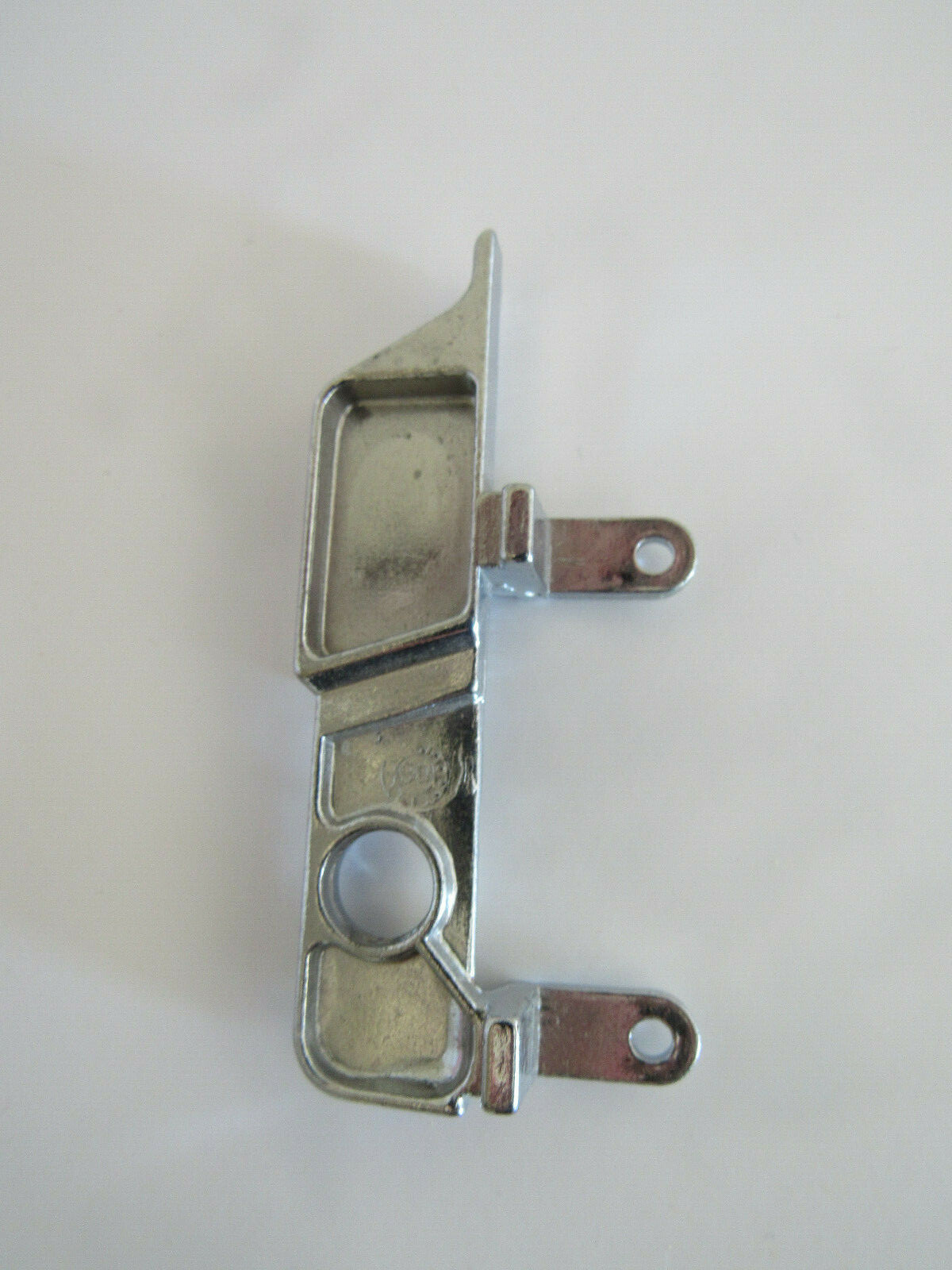 New Lyon Steel Centar #6742 Locker Interior Lift Lifter Handle Right Hand 1981