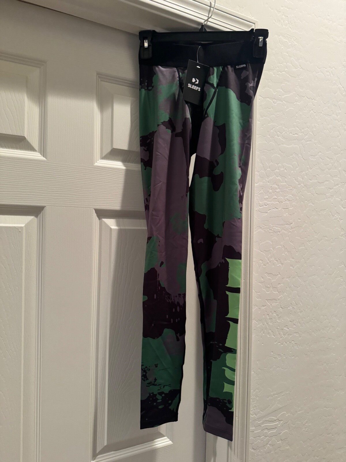NWT MEN’s SLEEFS Adult Patterns Compression Tights Camouflage Beast Size Small