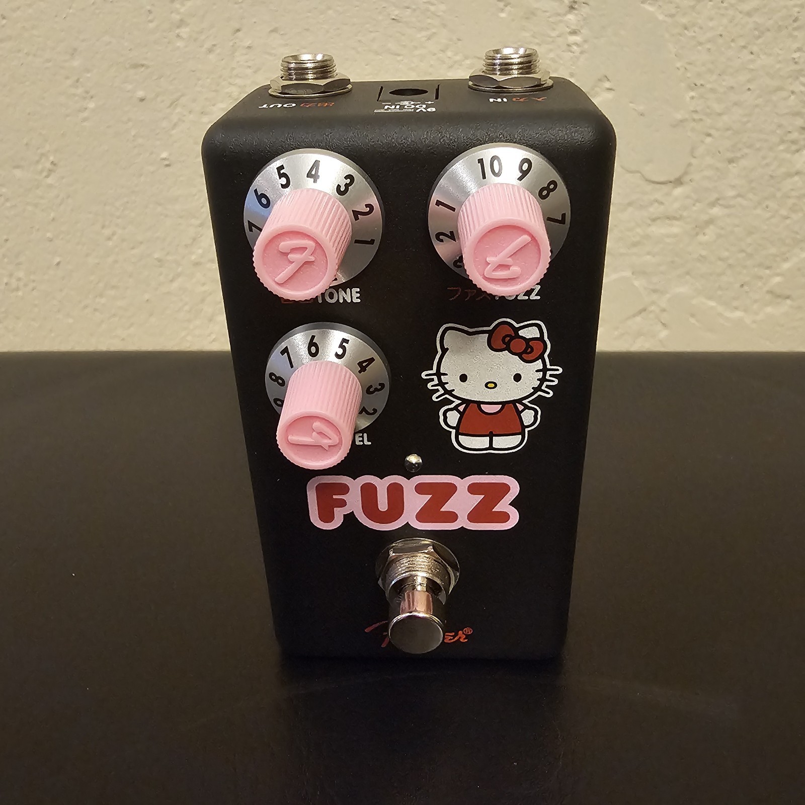 Fender Hello Kitty Black Fuzz Pedal Guitar Effects Pedal Hello Kitty Collection