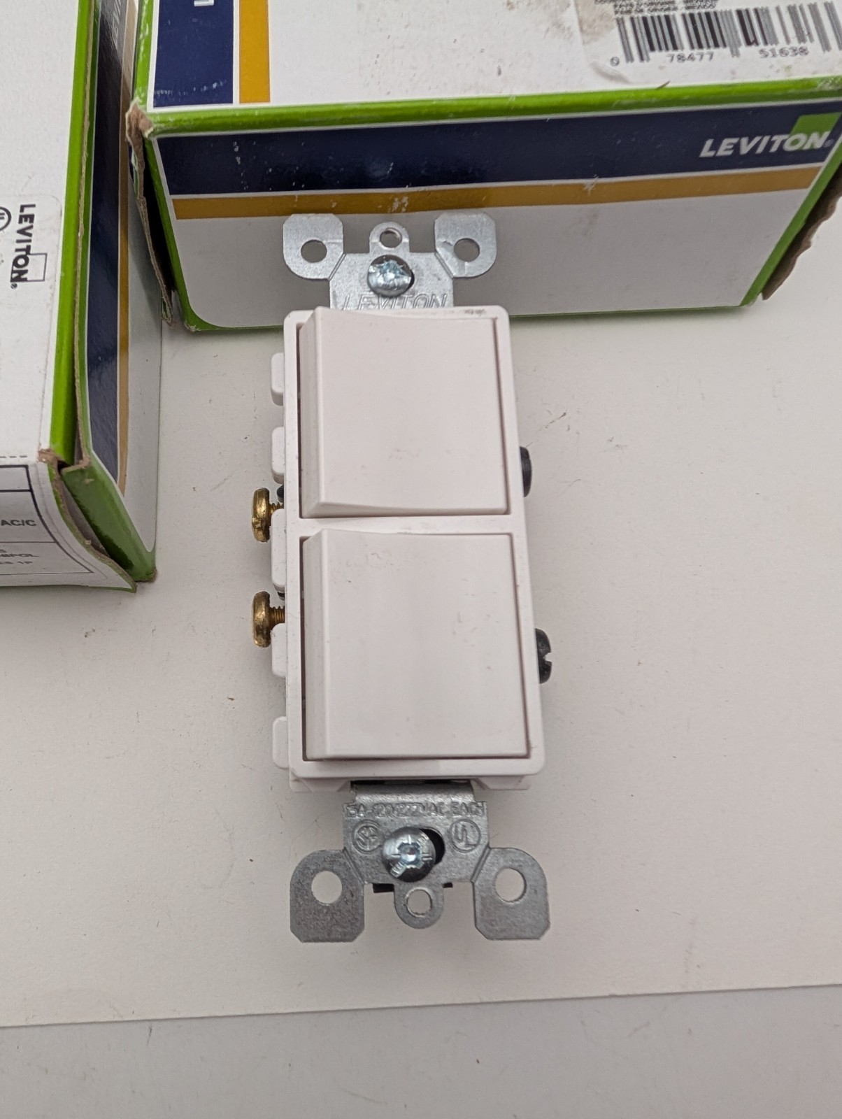 3x LEVITON (5634-W) TWO SINGLE POLE STACK SWITCHES IN WHITE (New, PKG Wear)