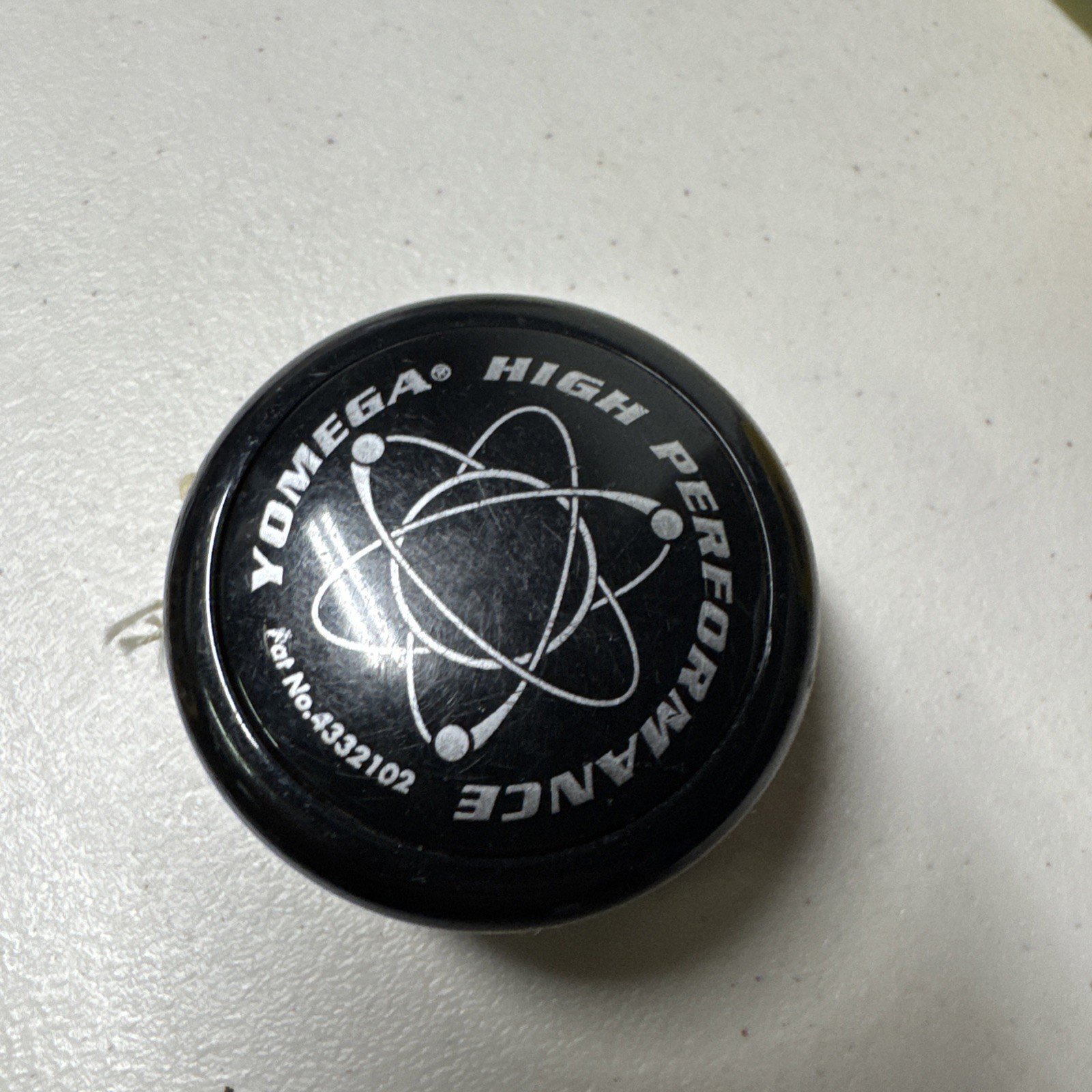 Yomega Yo-yo Black High Performance No. 4332102 90’s