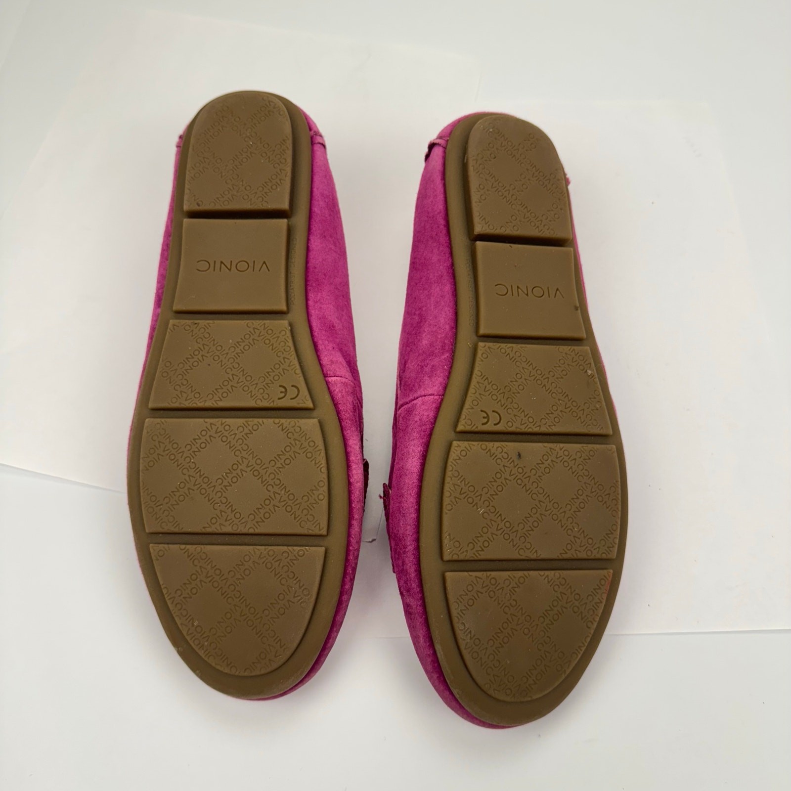 Vionic Pink Suede Leather Chain Loafer Moccasin Flats Sz 6.5 Contoured Support