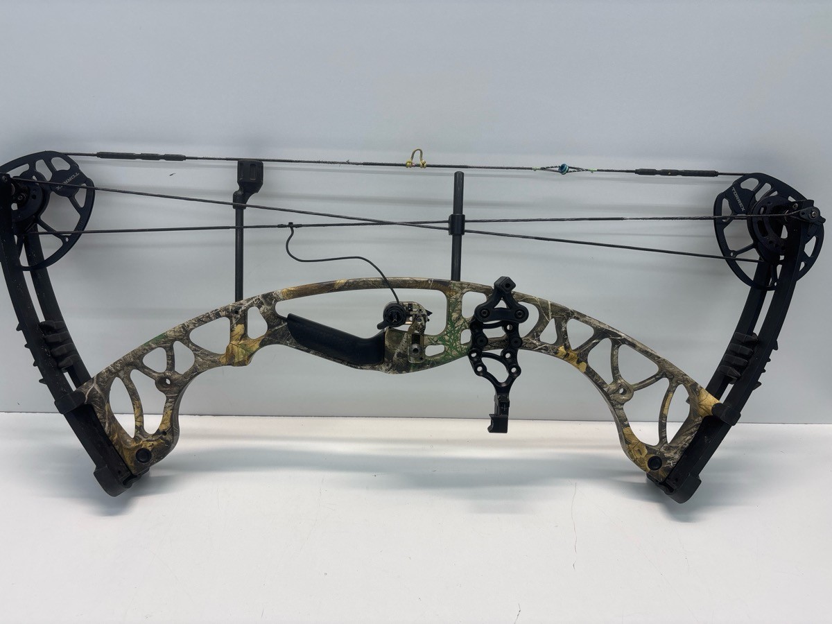 PRE-OWNED COMPUND BOW HOYT ARCHERY TORREX (P23017165)