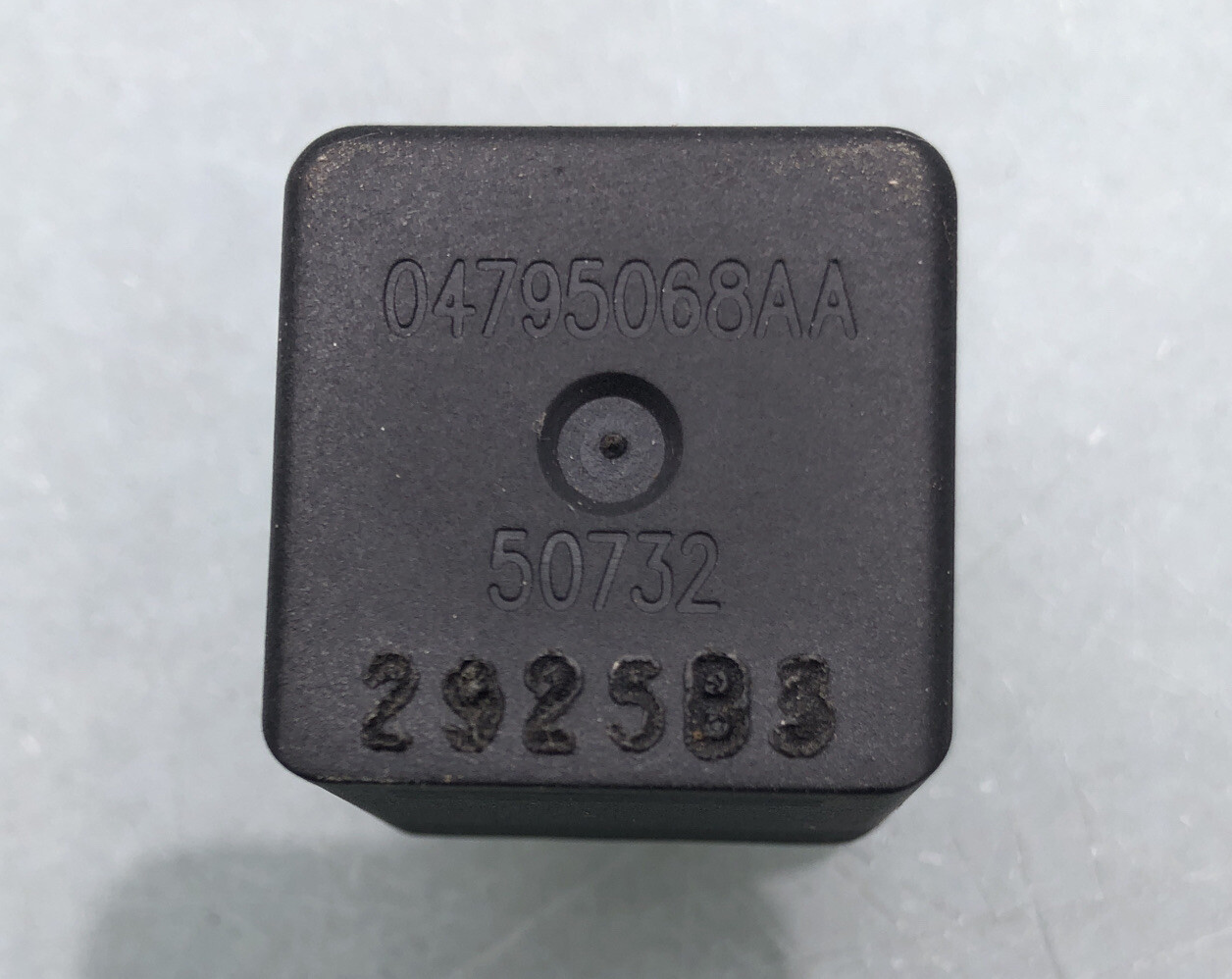 04795068AA  Used Jeep Chrysler 4 Prong Relay (50732) Multi Purpose Tested OEM