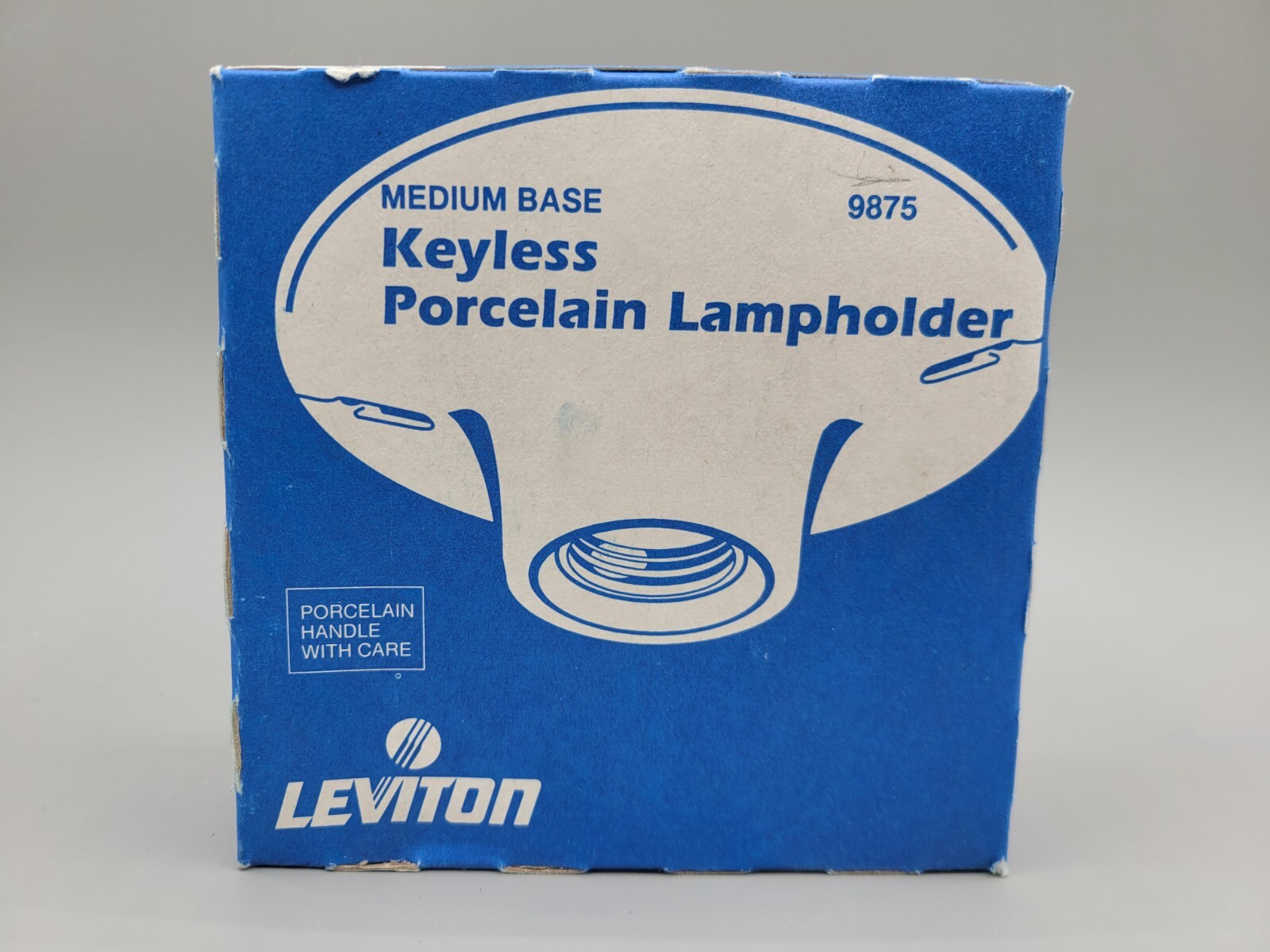 New Vintage Leviton 9875 Medium Base White Keyless Porcelain Lampholder