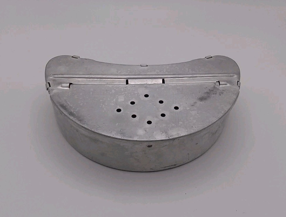 Vintage Aluminum Belt-Worn Fishing Bait Box, 6" X 3-3/8" X 1-3/4"