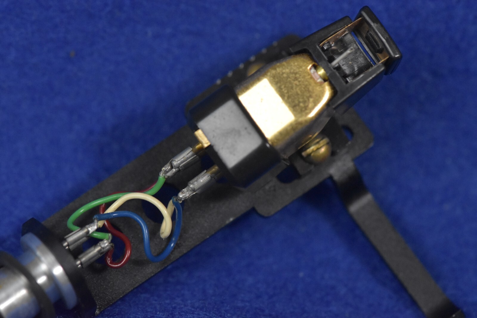 EMPIRE 1000ZE/X Cartridge W/ Headshell In Excellent Condition