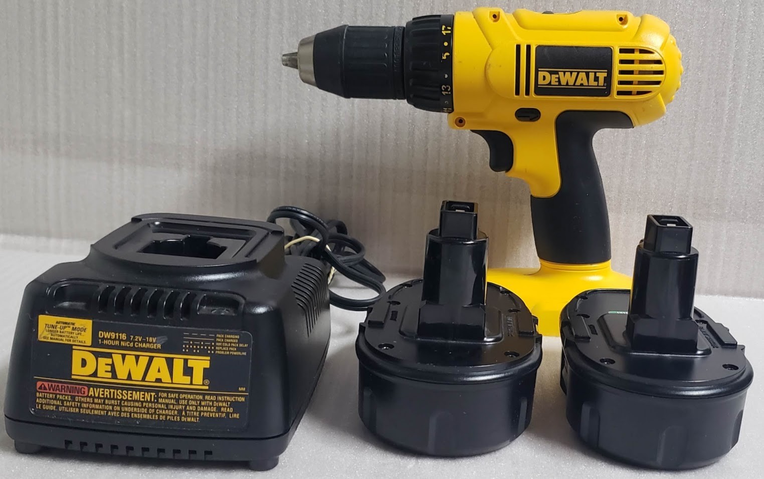 Dewalt DC970K-2 18V Drill Charger 2 Batteries Case Kit  Tested
