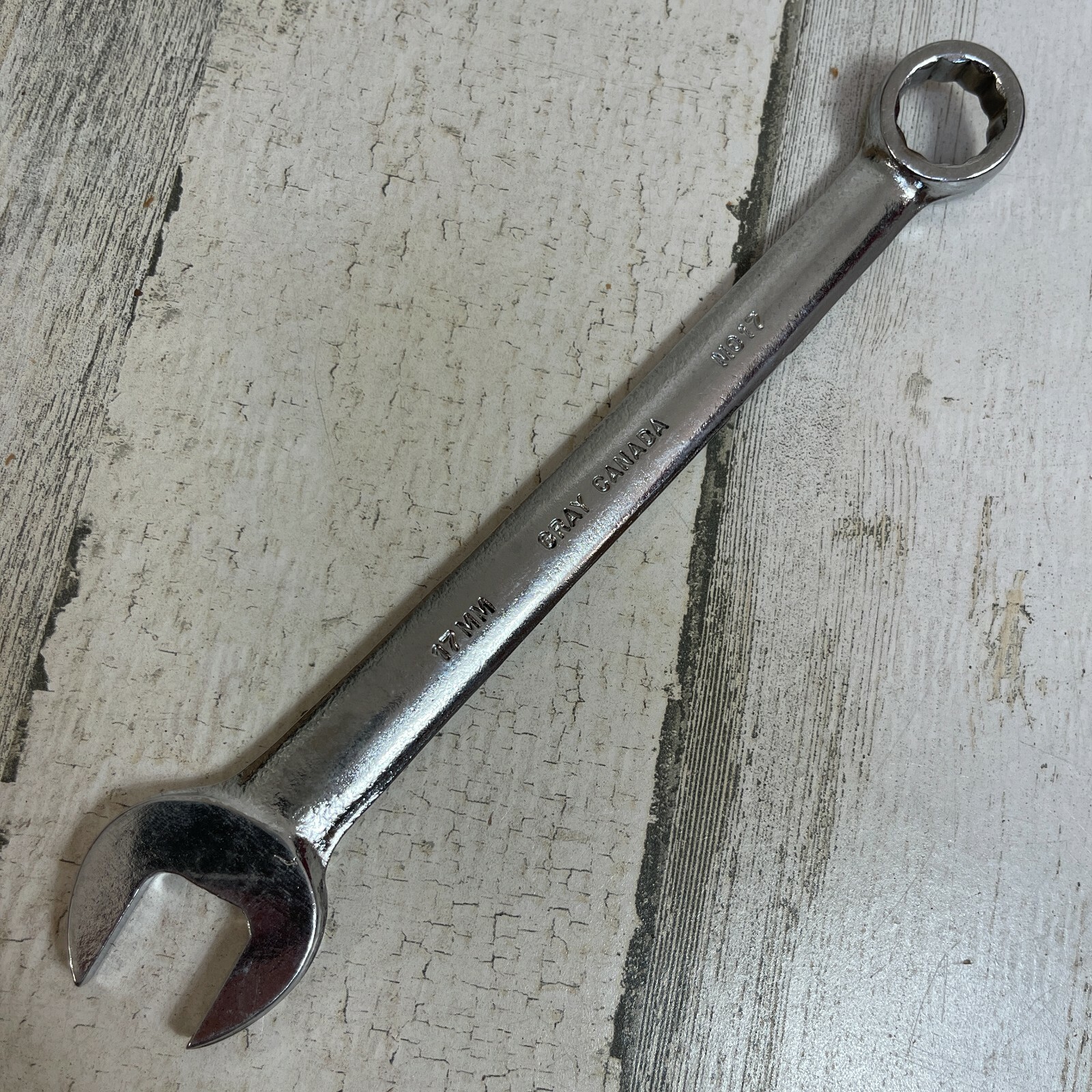 Gray Canada 17MM  Combination Open and 12 Pt Box End Wrench MO17