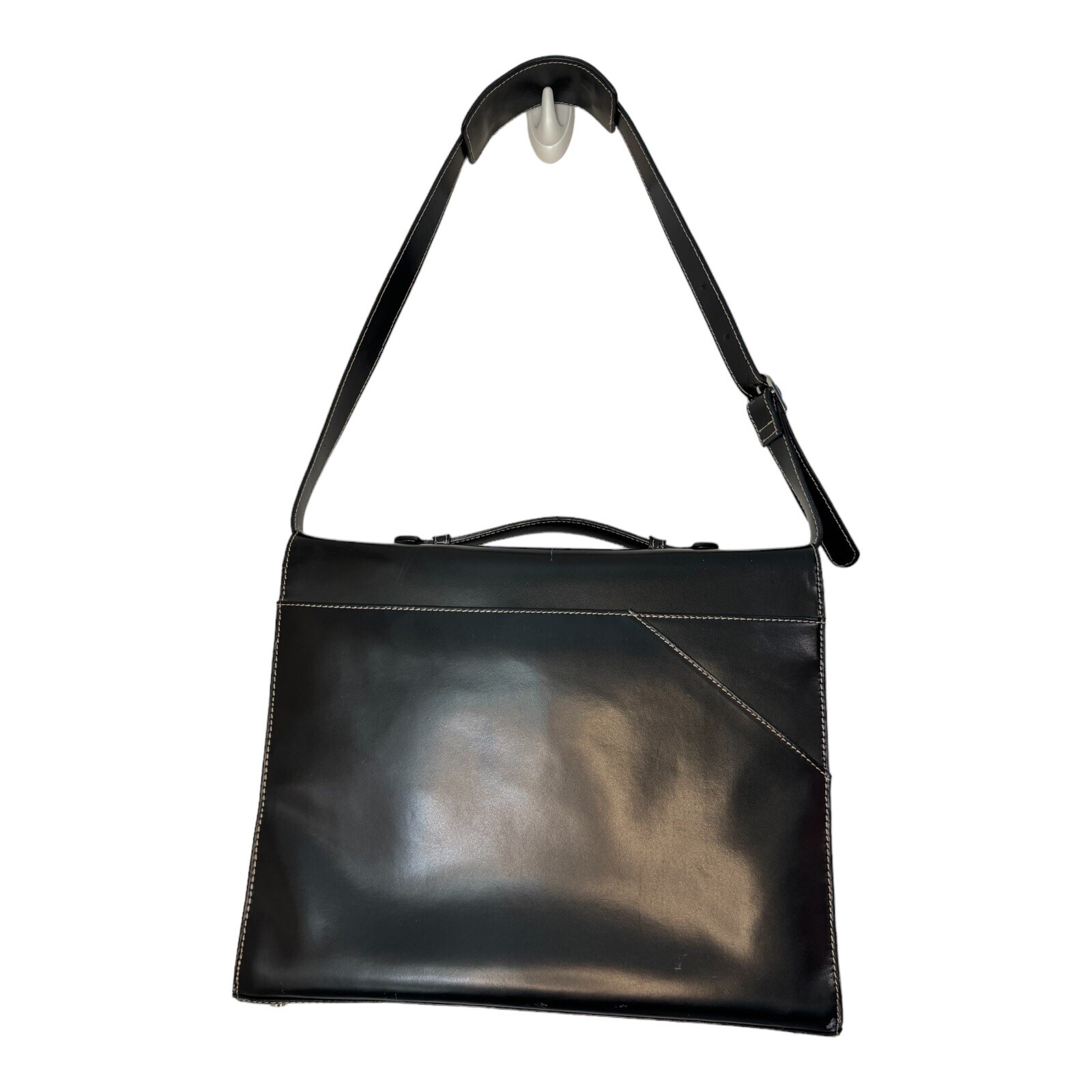 Wilson’s Leather Black Computer Messenger Bag Front Zippers Strap