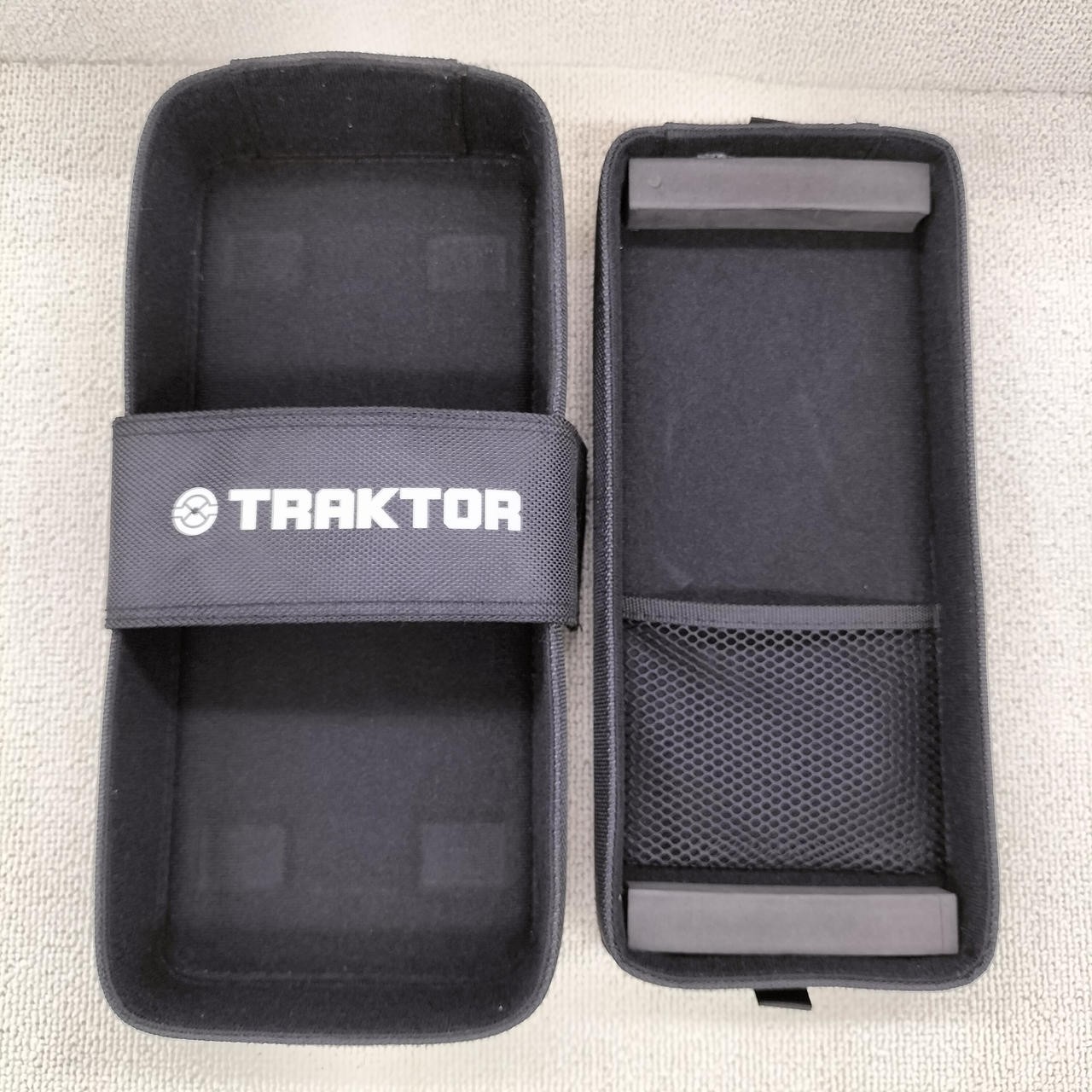 Native Instruments Traktor Kontrol X1 MK1 DJ MIDI Controller w/ Case & USB Cable