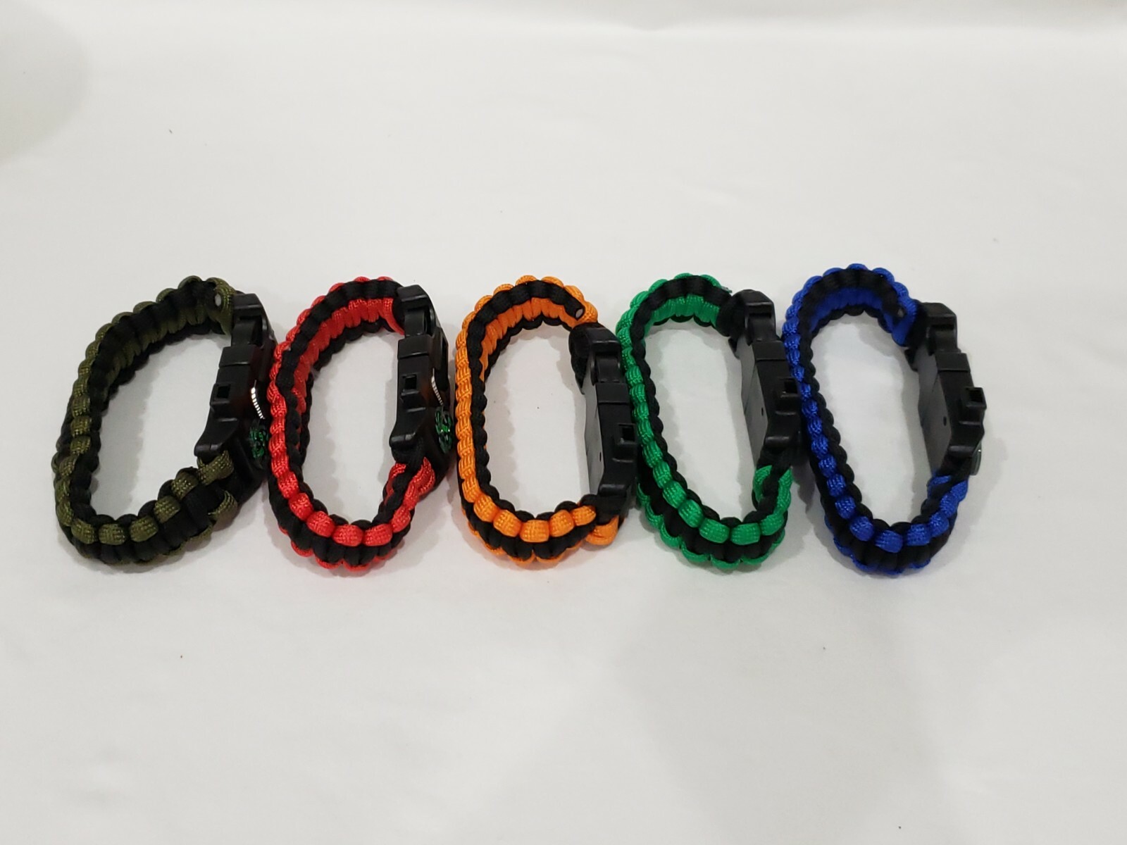 Field Survival multifunction paracord bracelet w/4 more survival modes Khaki