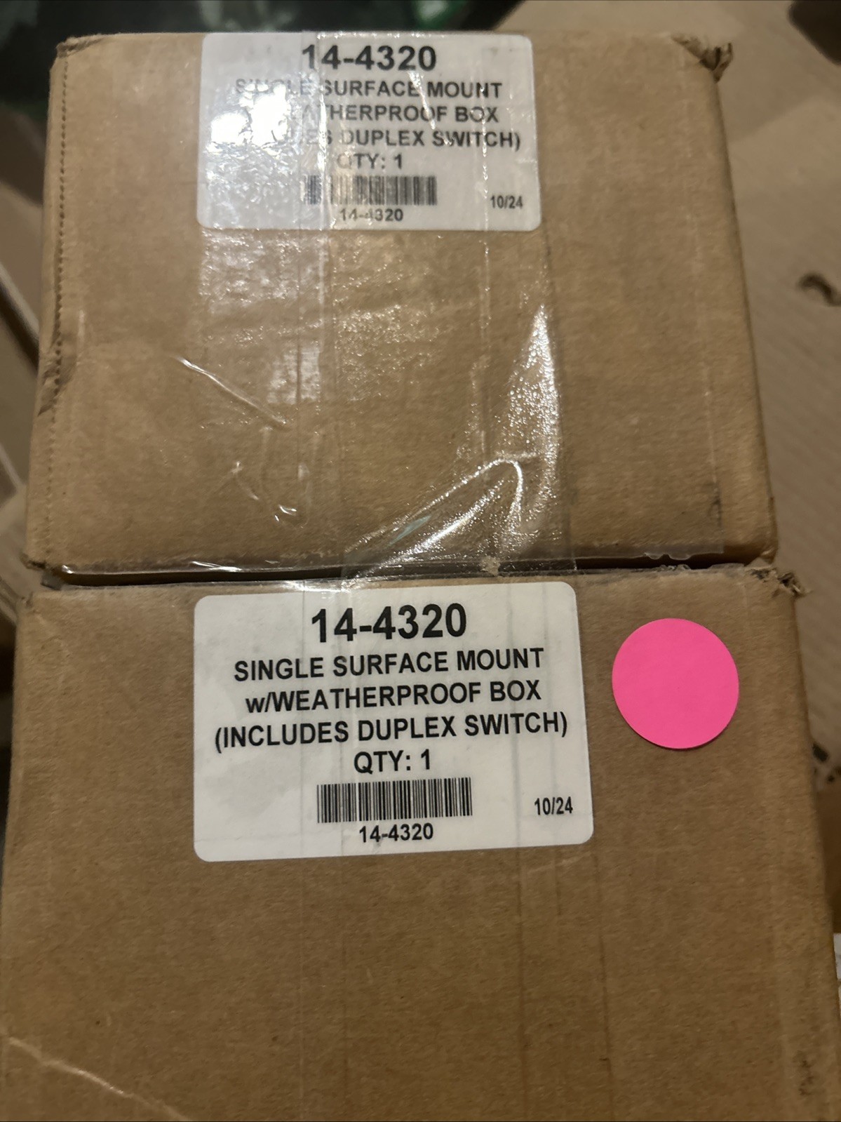 Infratech 14-4320 Single Surface Mount W/Weatherproof Box(includes DuplexSwitch)