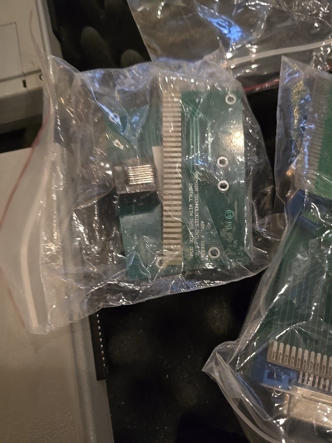 MICROTEST Multi-pair Tester 2 Power Adapters and Hard Carry Case