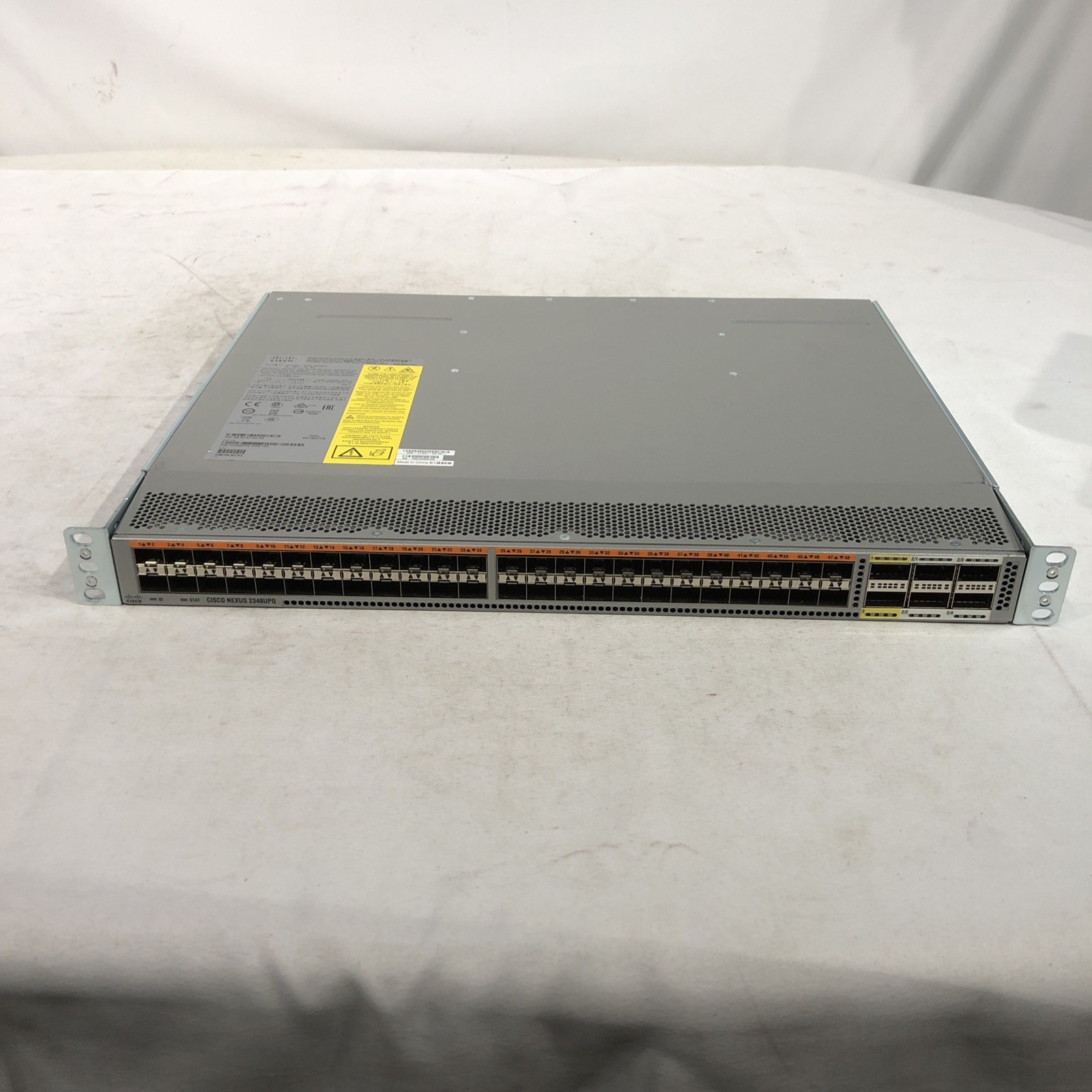 Cisco N2K-C2348UPQ-10GE 48-Port 15GE SFP+ 6x 40G QSFP Fabric Extender w/ Ears