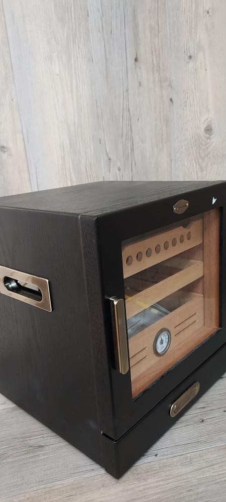 COOL KNIGHT HUMIDOR (PSN041551)