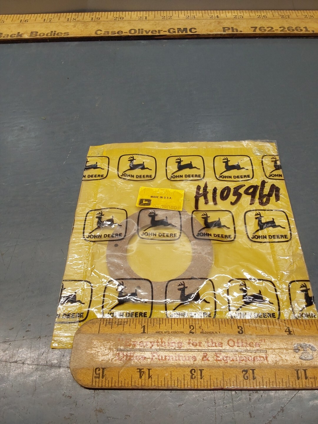 NOS Genuine John Deere H105967 Gasket, Fuel Sending Unit. Combine 4420