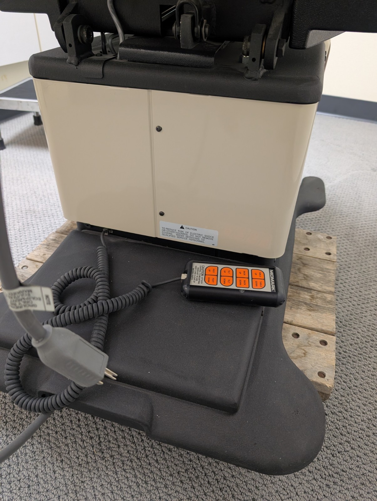 Midmark 411-011 Programable Exam Chair Table Procedure Surgeon Operation