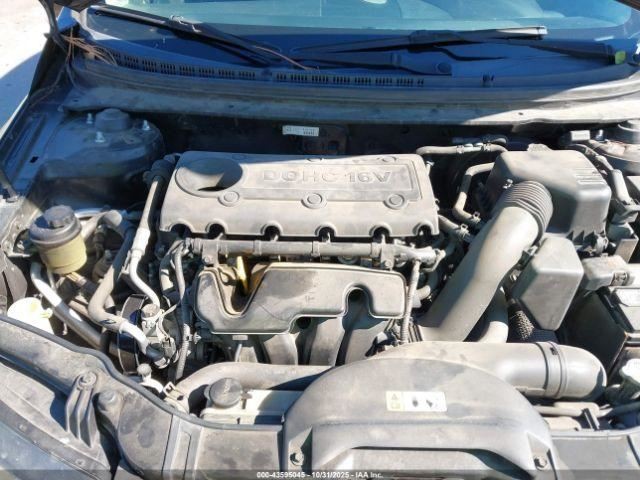 FORTE 2013 Glove Box 4908657