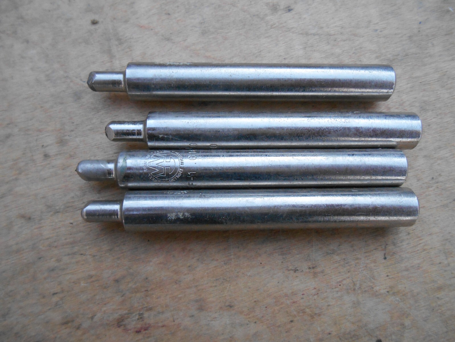 SINGLE POINT DIAMOND DRESSER ,WHEEL TRUING TOOL CO. 3/8" SHANK , LOT OF 4