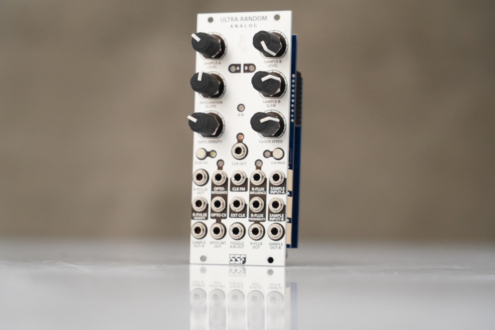 SSF Ultra-Random Analog Eurorack Module #58495