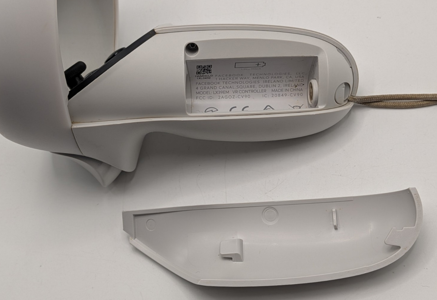 Genuine Original Meta Oculus Quest 2 VR LEFT Touch Controller Only - Tested
