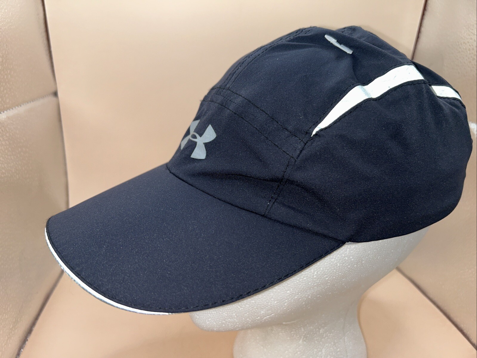 UNDER ARMOUR Running Workout Baseball Hat Cap 5 Panel Reflective Adjustable NICE