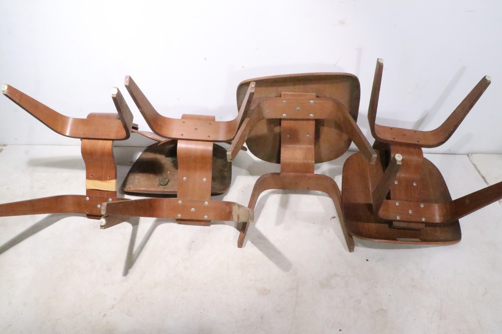 Lot of 4 Early Eames DCW Chairs as is