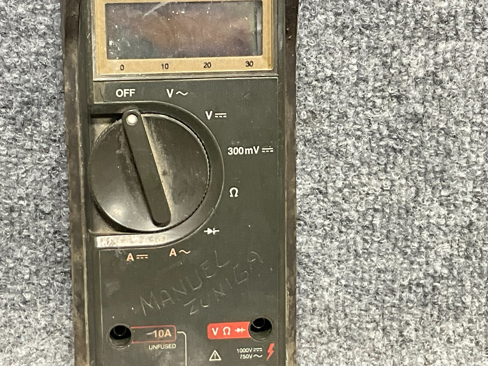 Fluke 73 Digital Multimeter LCD Handheld Used Working Condition