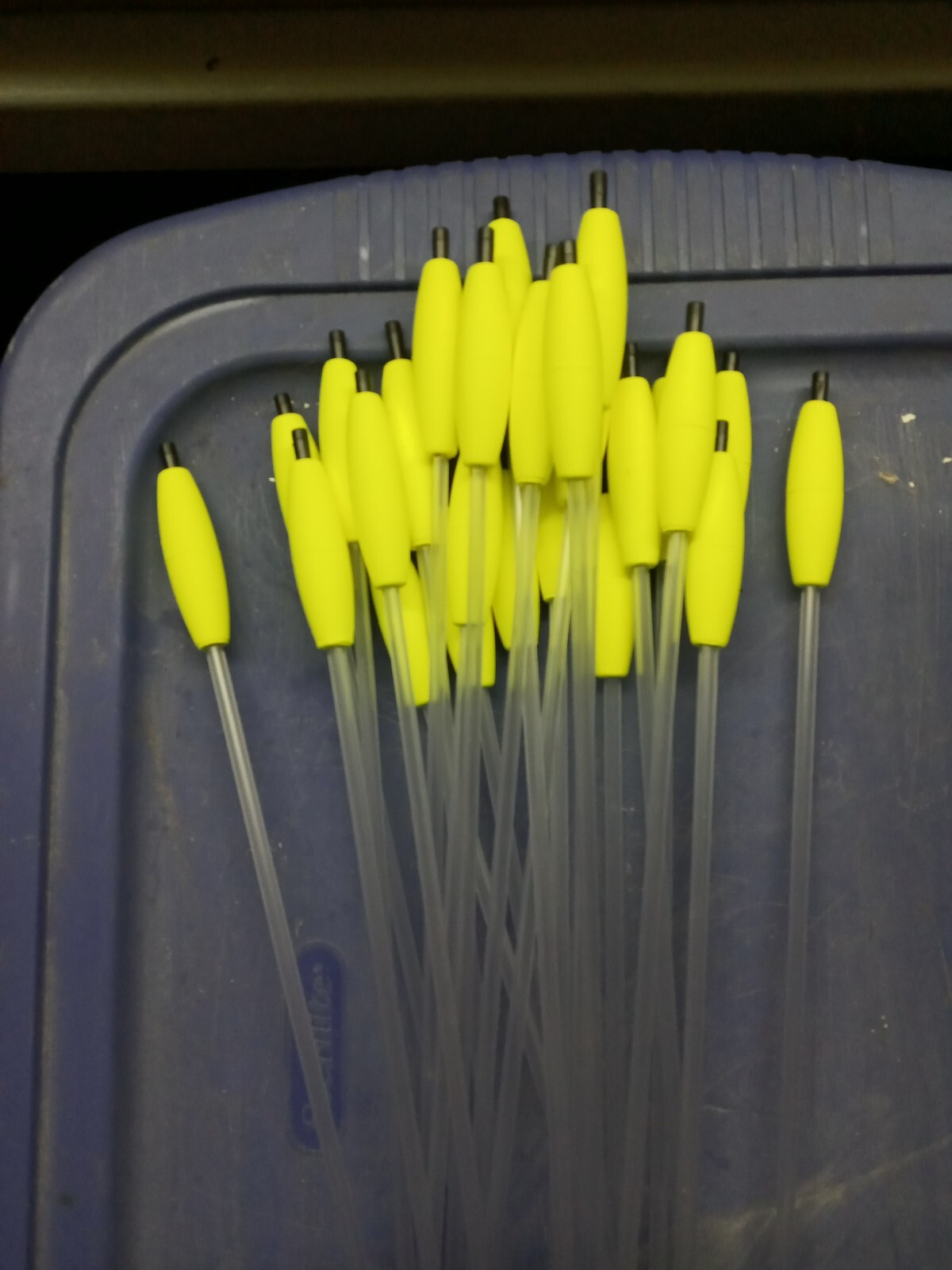 25 Fishing Straws ( Yellow Cigar Shaped, 18 Inches Long) New