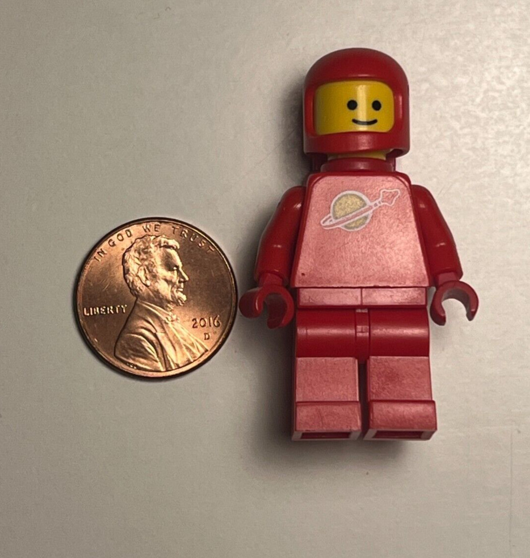 Lego CLASSIC SPACE Red Astronaut Helmet Air Tanks Space Minifig 6940 6927 920