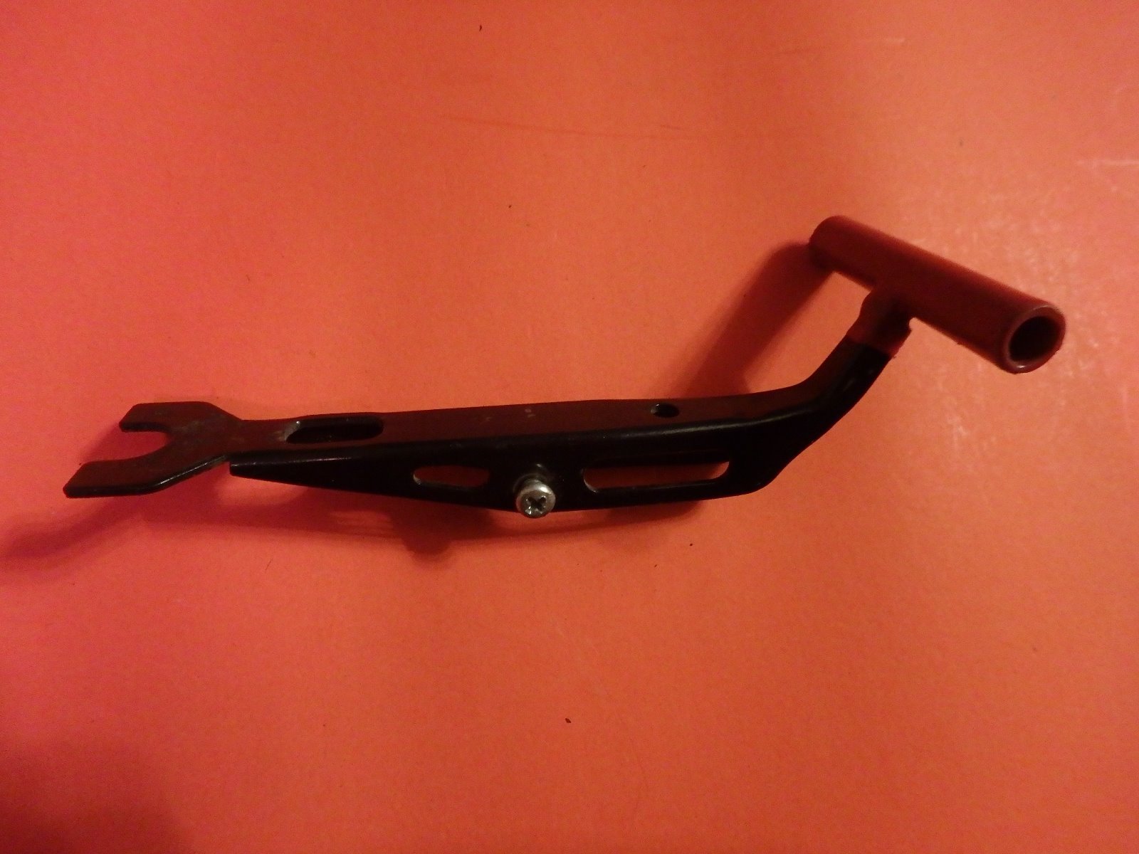 Golden Technologies GC 240 Mobility scooter latch lever