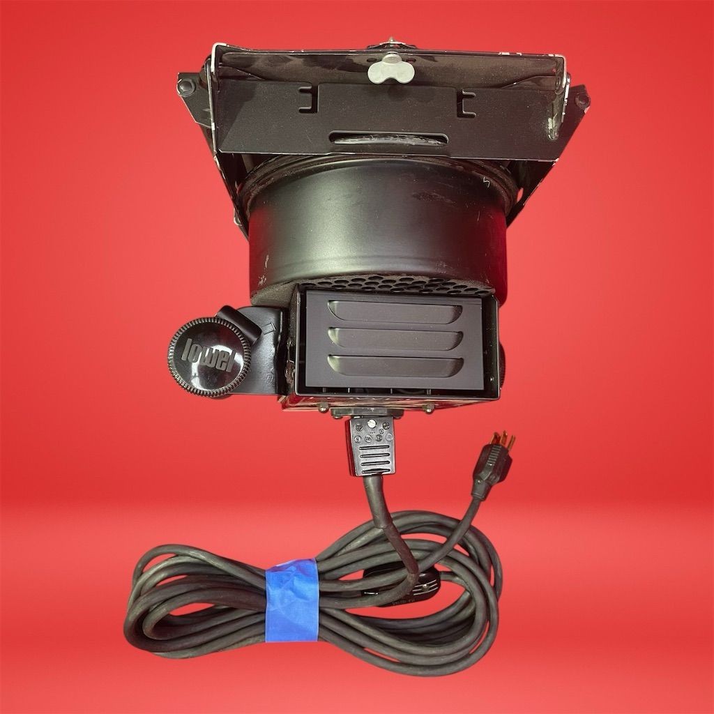 Lowel DP 1000W Halogen Light Unit with Adjustable Barn Doors