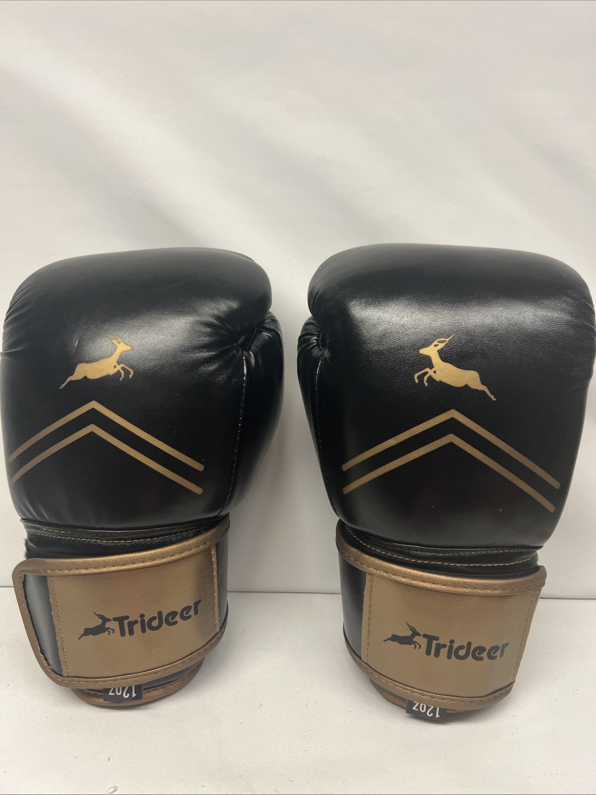Trideer 12 Oz Black And Gold Boxing Gloves New