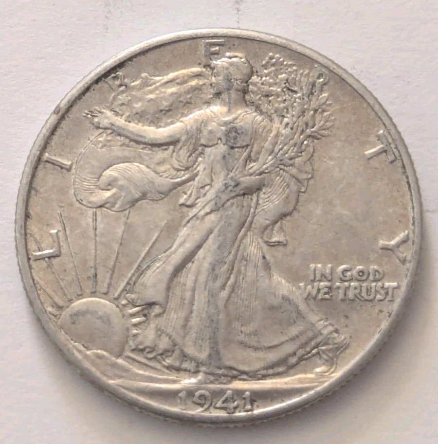 1941  Walking Liberty Half Dollar -T645