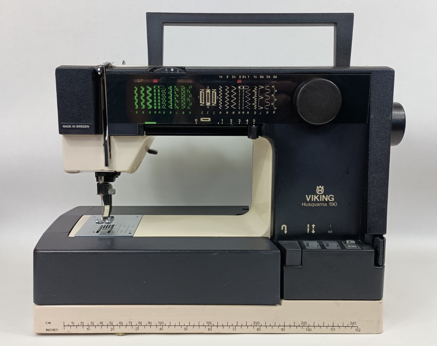 Vintage Husqvarna Viking 190 Selectronic Sewing Machine - UNTESTED - NO PEDAL