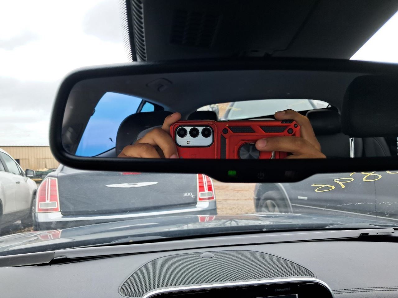 STINGER 2018 Glove Box 4845869