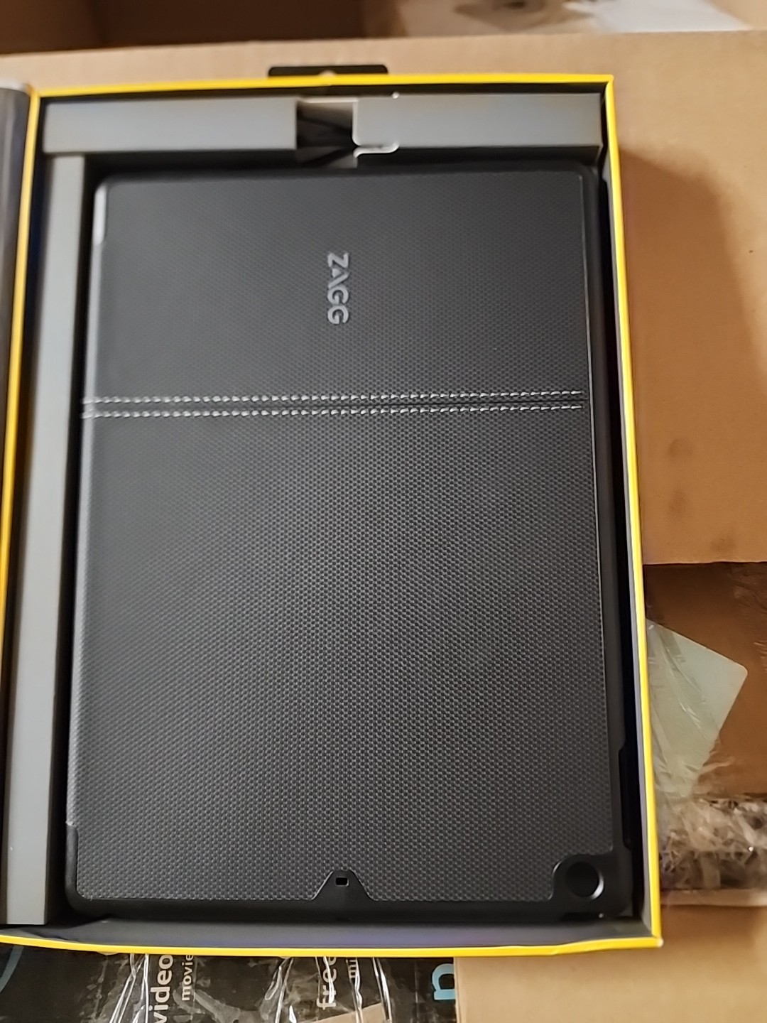 ZAGG Folio Wireless Keyboard Case for iPad 9.7" (5th/6th Gen) Bluetooth Open Box