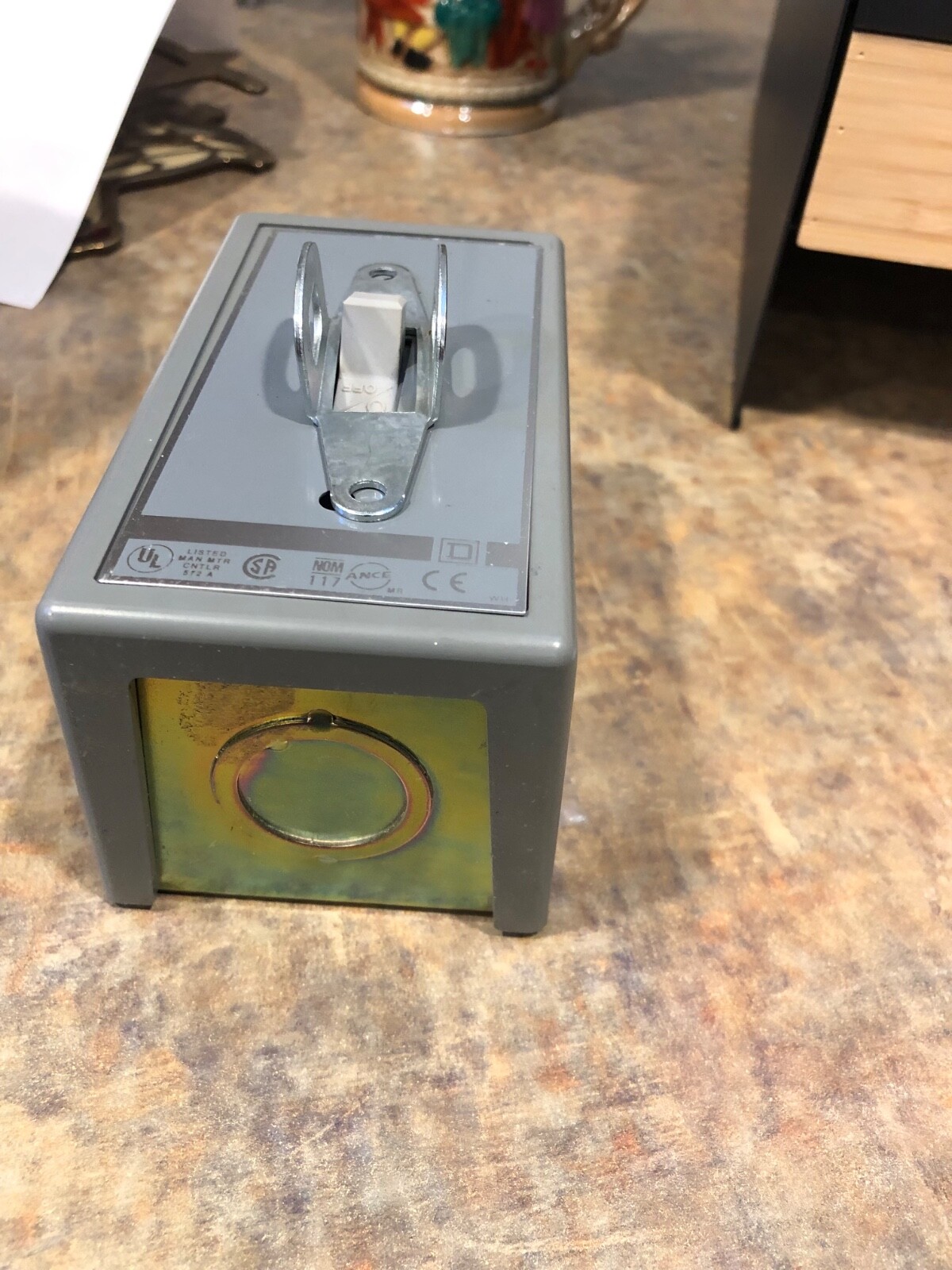 MANUAL MOTOR CONTROLLER 1 - PS 7803 and 1 SQUARE D CLASS 2510