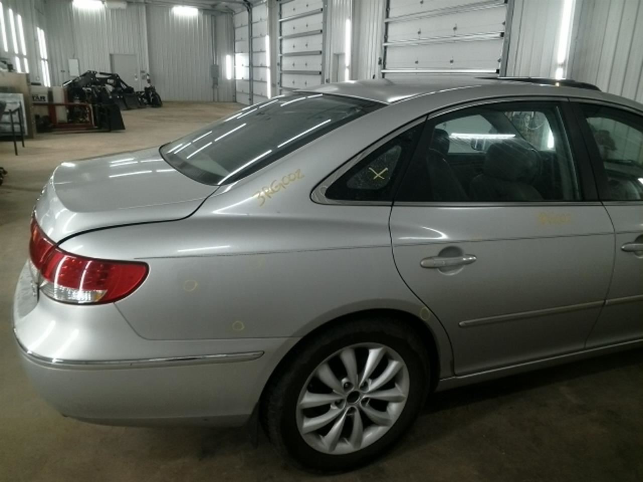 Driver Left Front Spindle/Knuckle Thru 10/05/07 Fits 06-08 AZERA 104864165