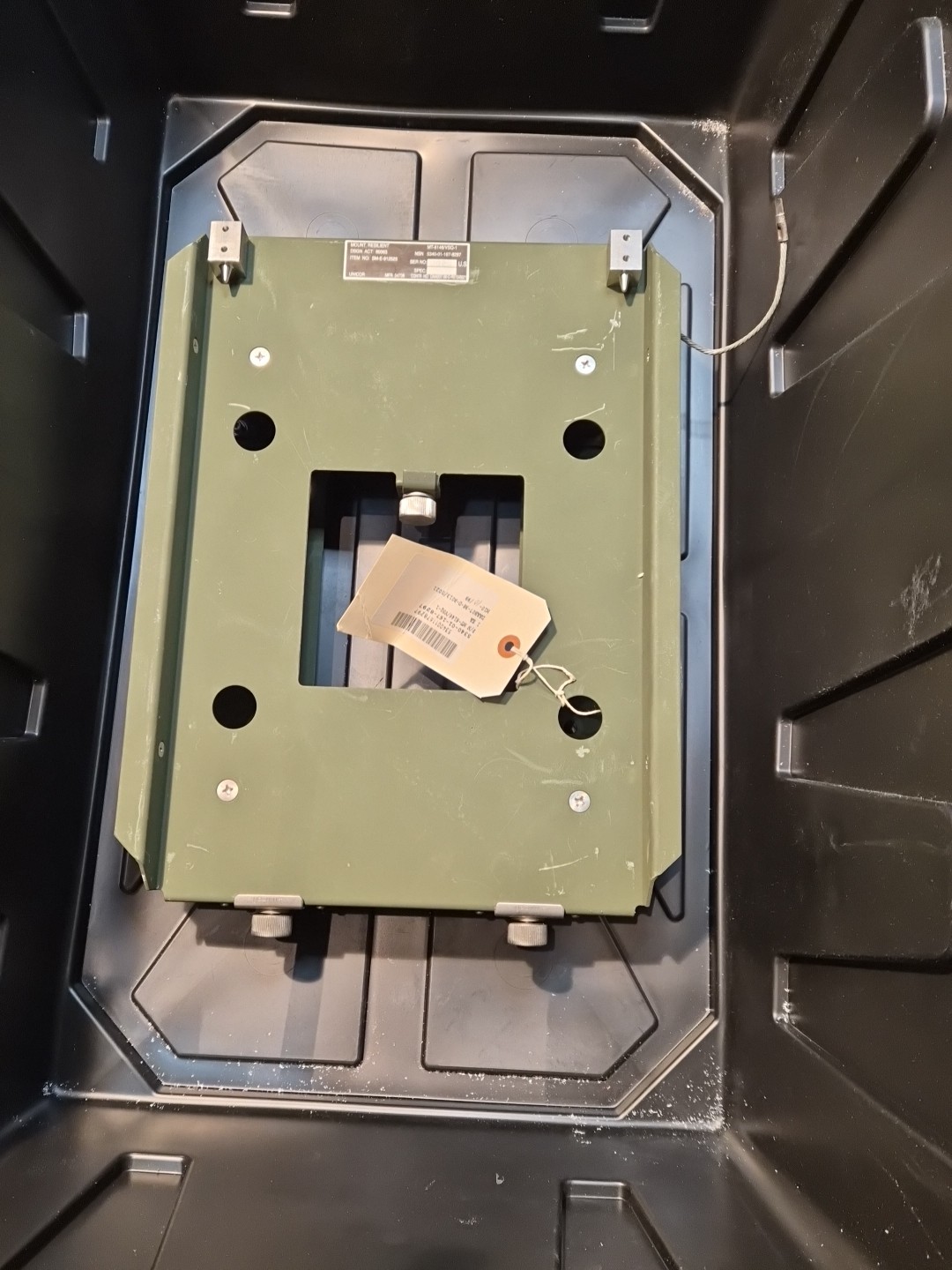 A4 BRADLEY FIGHTING VEHICLE MT-6146/VSQ-1 RESILIENT MOUNT 5340-01-167-8297 NOS